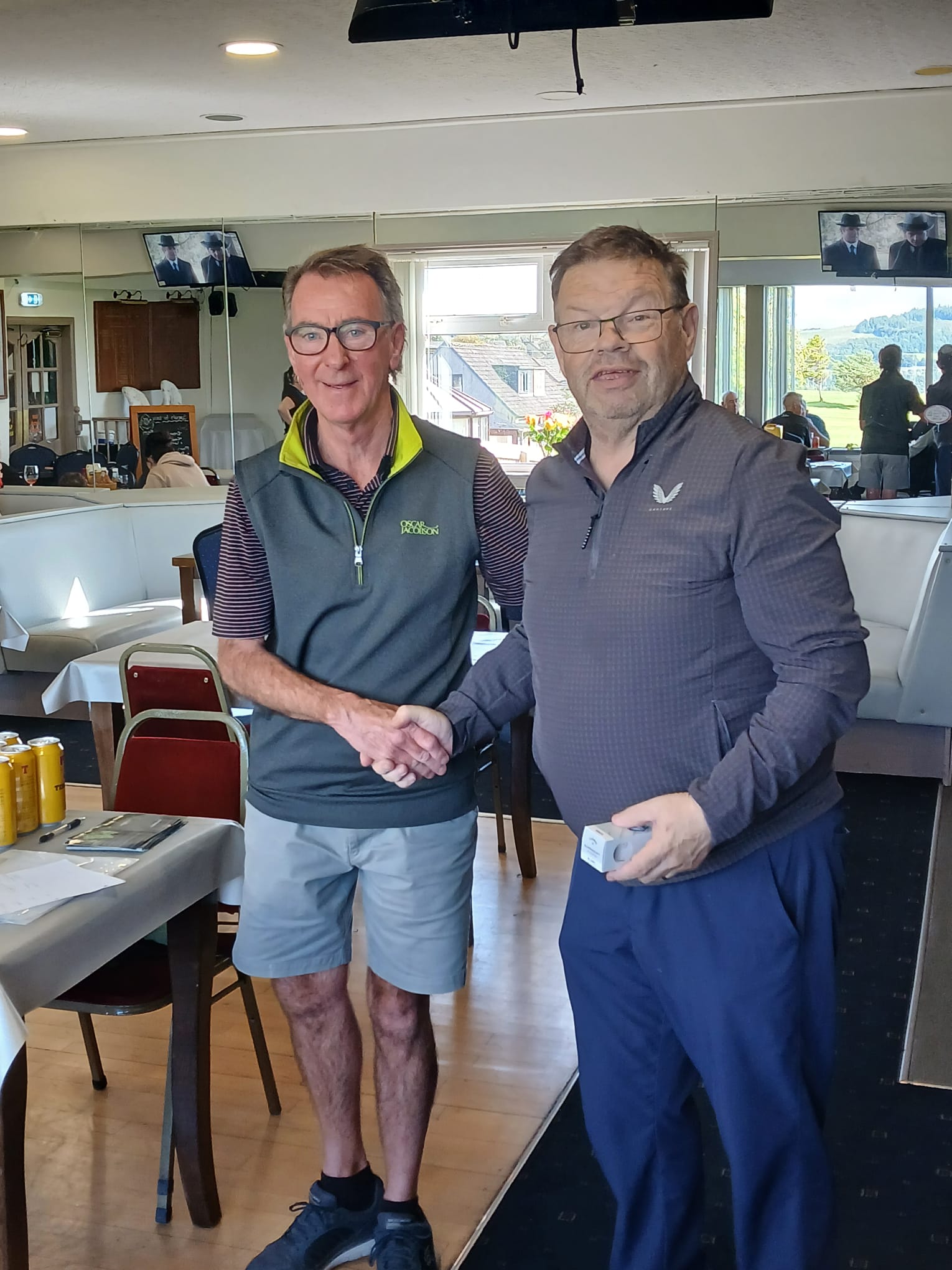 Falkland Seniors outing to Lochgelly